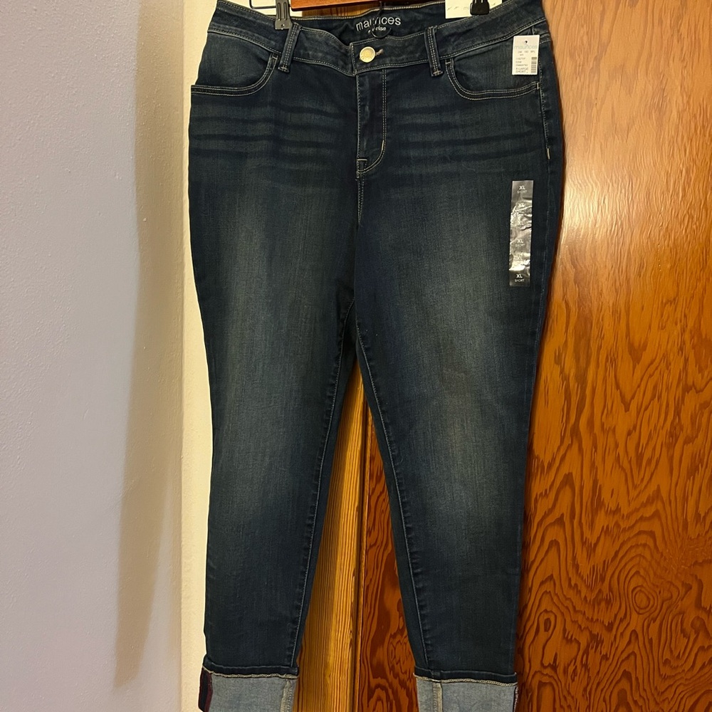 Maurices Mid-Rise X-Large Short Cuffed Denim Flex Blue Jegging